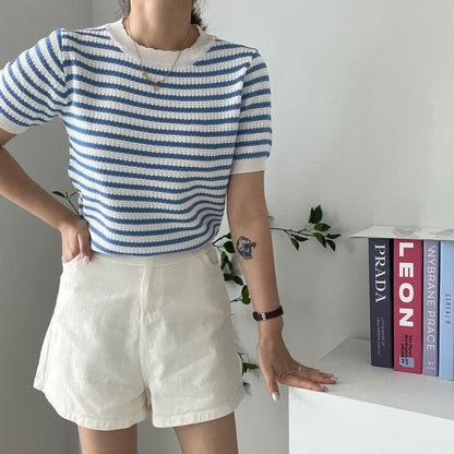 Striped Scallop-Trim Round-Neck Short-Sleeved Tee
