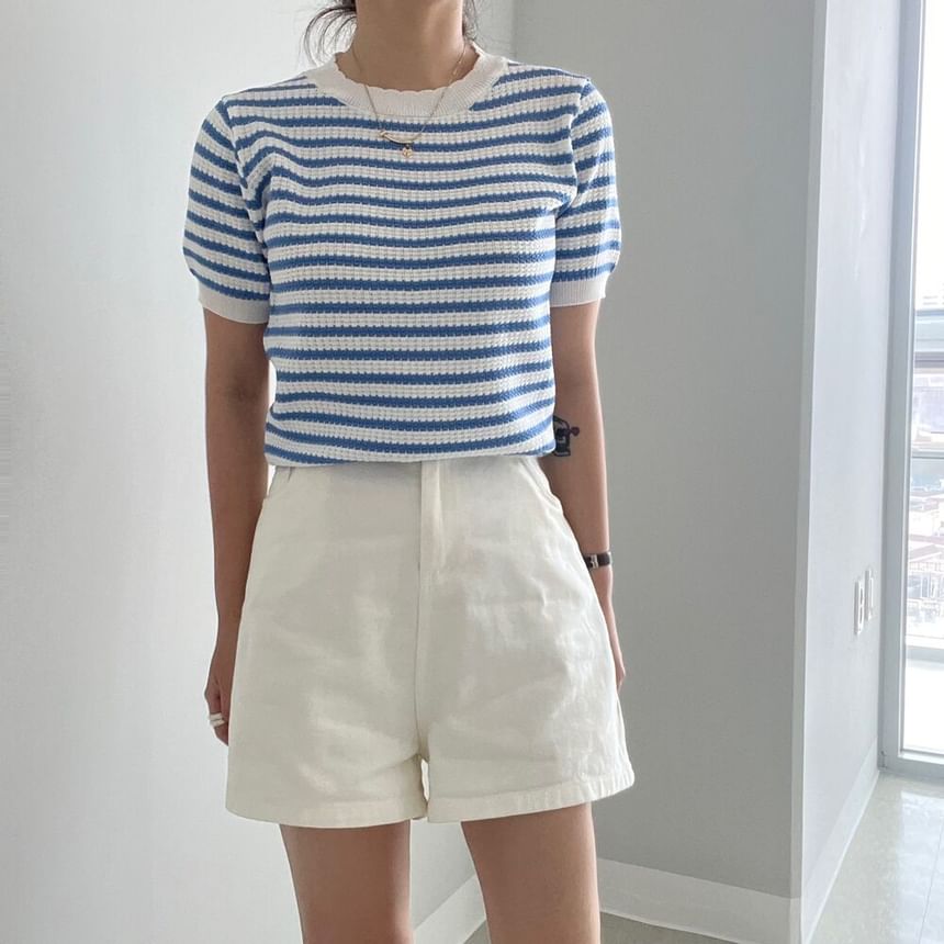 Striped Scallop-Trim Round-Neck Short-Sleeved Tee