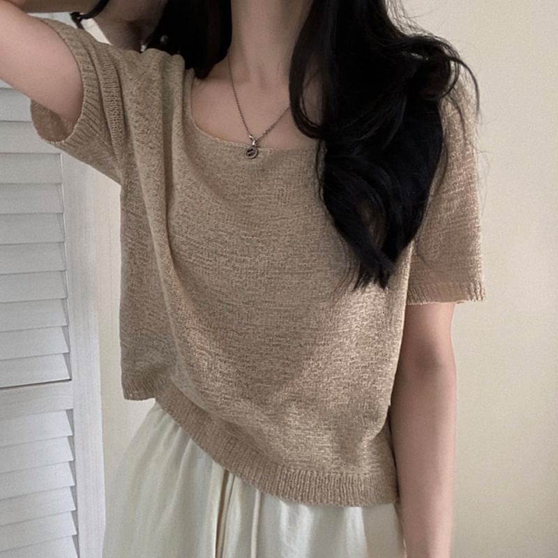 Plain Knitted Square-Neck Short-Sleeved Top