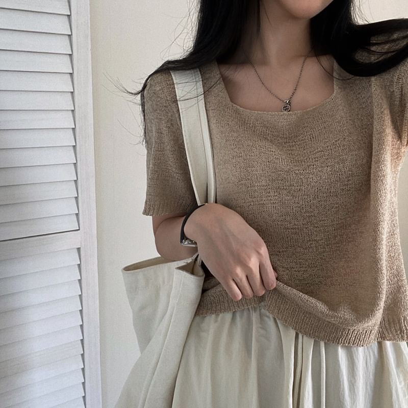 Plain Knitted Square-Neck Short-Sleeved Top