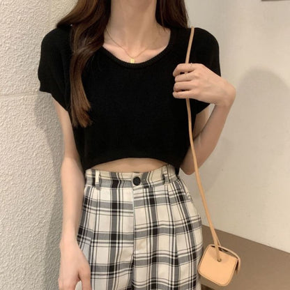 Mini Cropped Knit Top with Crew Neck, Short Sleeved, Solid