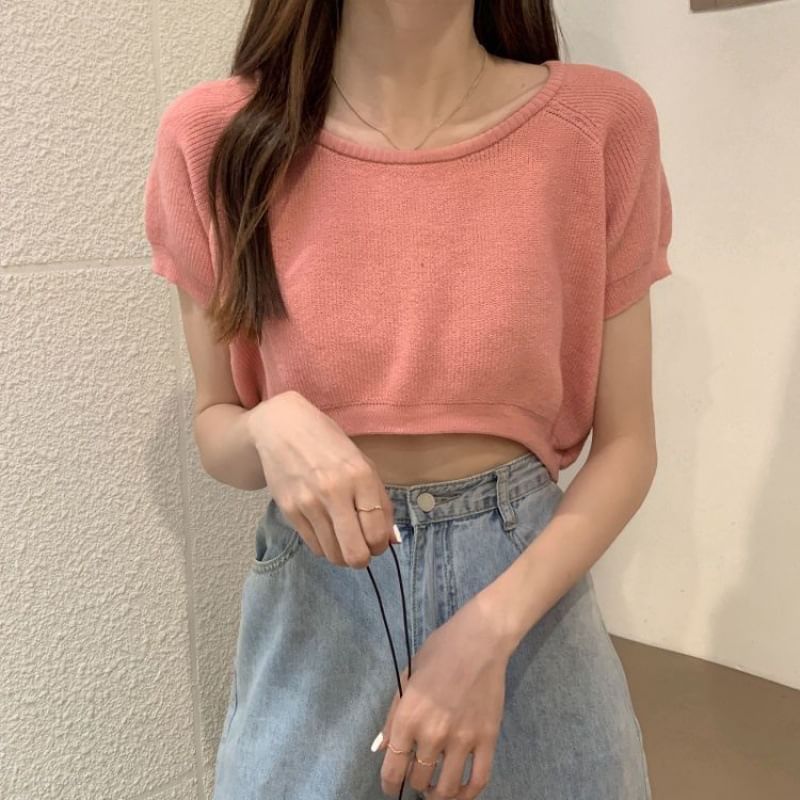Mini Cropped Knit Top with Crew Neck, Short Sleeved, Solid