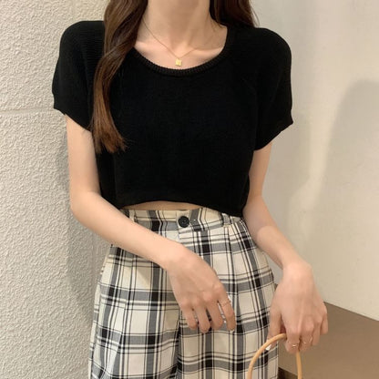 Mini Cropped Knit Top with Crew Neck, Short Sleeved, Solid