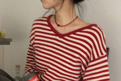 V-Neck Sleeved Striped Knitted Top
