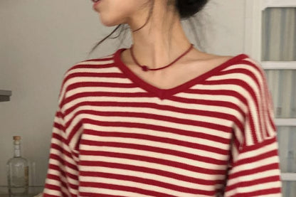 V-Neck Sleeved Striped Knitted Top