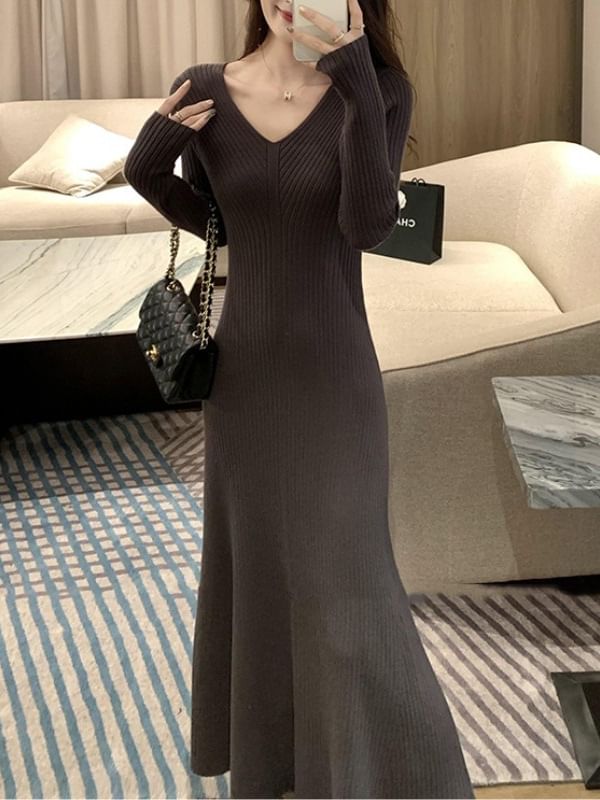 Long Sleeve V-Neck Plain Knit Maxi Mermaid Dress