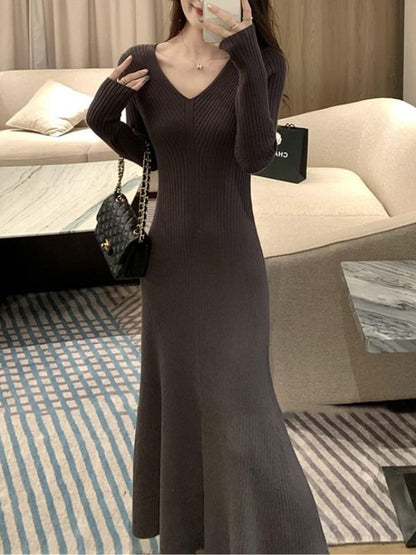 Long Sleeve V-Neck Plain Knit Maxi Mermaid Dress