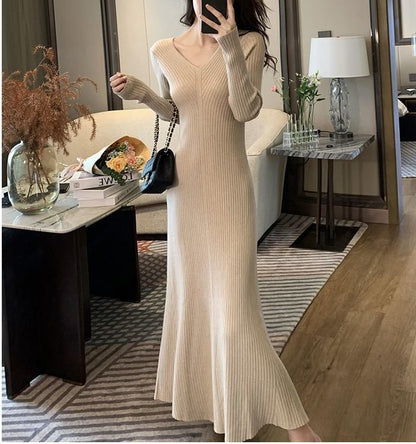 Long Sleeve V-Neck Plain Knit Maxi Mermaid Dress