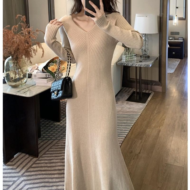 Long Sleeve V-Neck Plain Knit Maxi Mermaid Dress