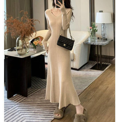 Long Sleeve V-Neck Plain Knit Maxi Mermaid Dress