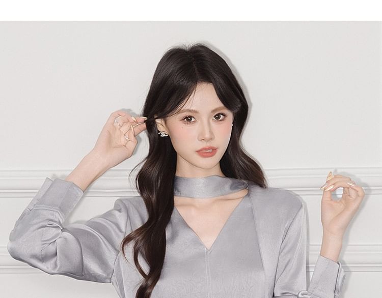 Plain V-Neck Tie-Up Satin Long-Sleeved Blouse