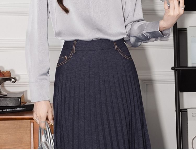 Plain V-Neck Tie-Up Satin Long-Sleeved Blouse