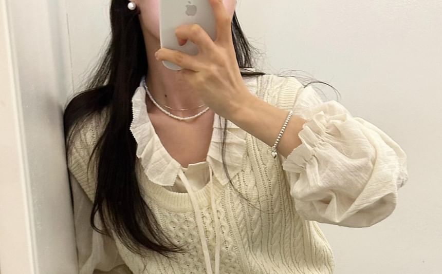 Sleeved Basic Shirt & V-Neck Knit Sweater Vest