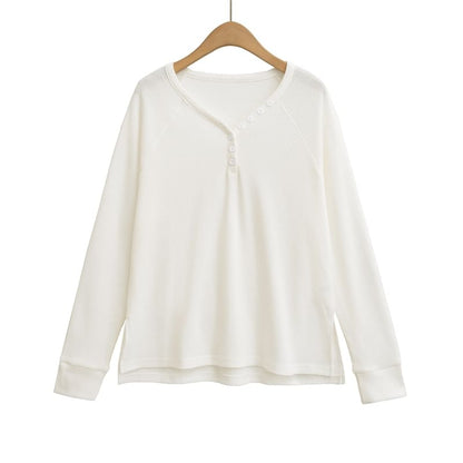 Plain V-Neck Long-Sleeved T-Shirt