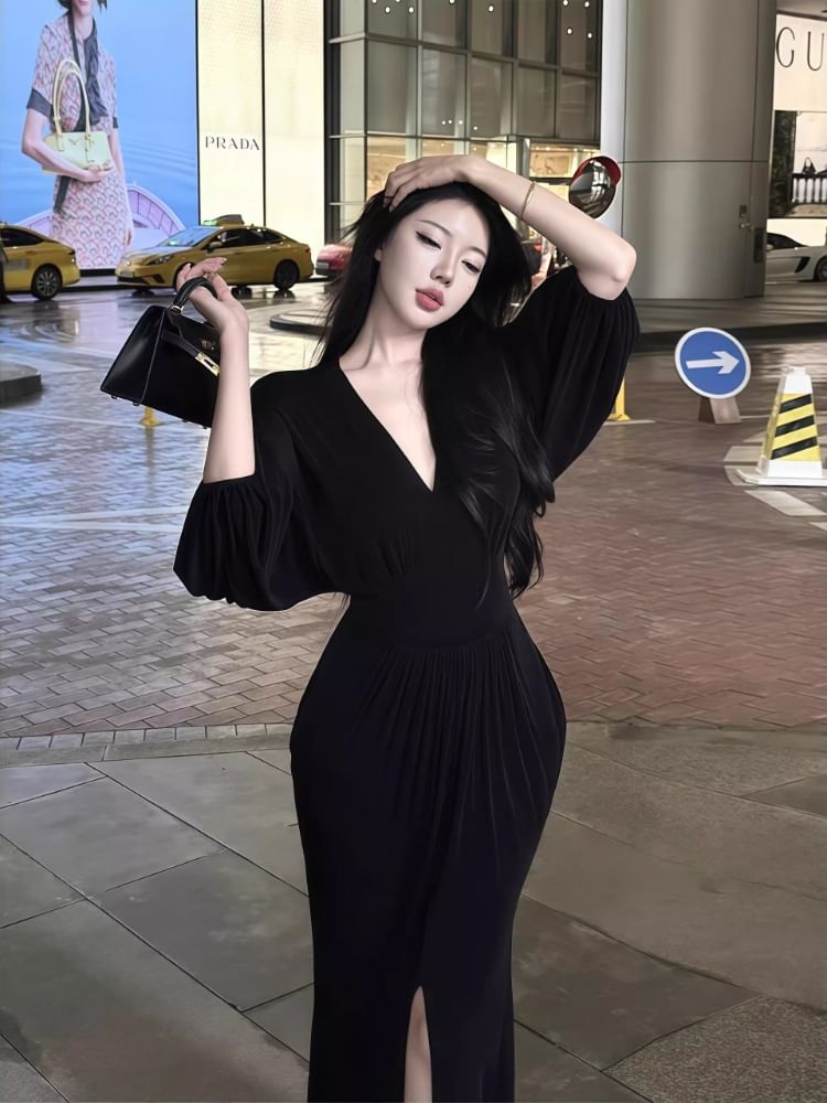 Long-Sleeve V-Neck Plain Ruched Slit Maxi Sheath Dress