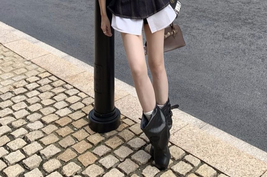 Oversized Shirt or Denim Button Jacket with Long Sleeves and Collar
