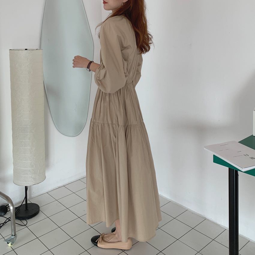 Long-Sleeve Round Neck Plain Ruched Maxi A-Line Dress