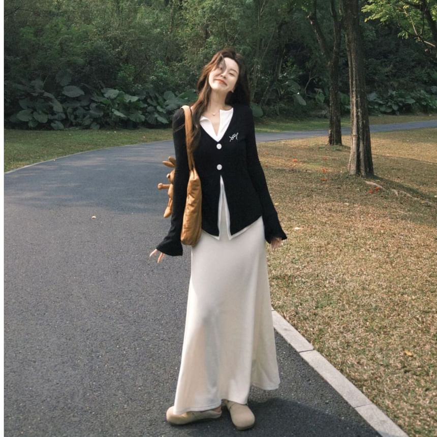 Long Sleeve V-Neck Mock Two Piece Button Slit Top