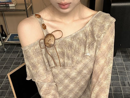 Asymmetrical Plaid Top with Long Sleeve Design
