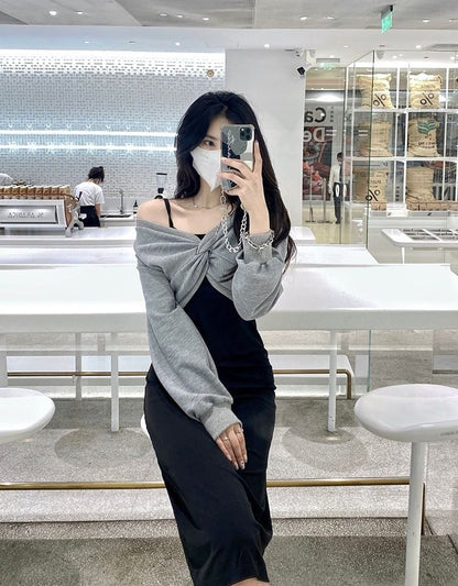 Set: Twist Crop Top with V-Neck Long Sleeves and Midi A-Line Dress