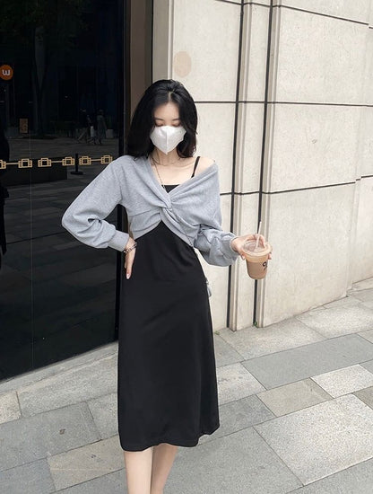 Set: Twist Crop Top with V-Neck Long Sleeves and Midi A-Line Dress