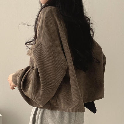 Cropped Shirt with Pockets and Long Sleeves in Solid Color