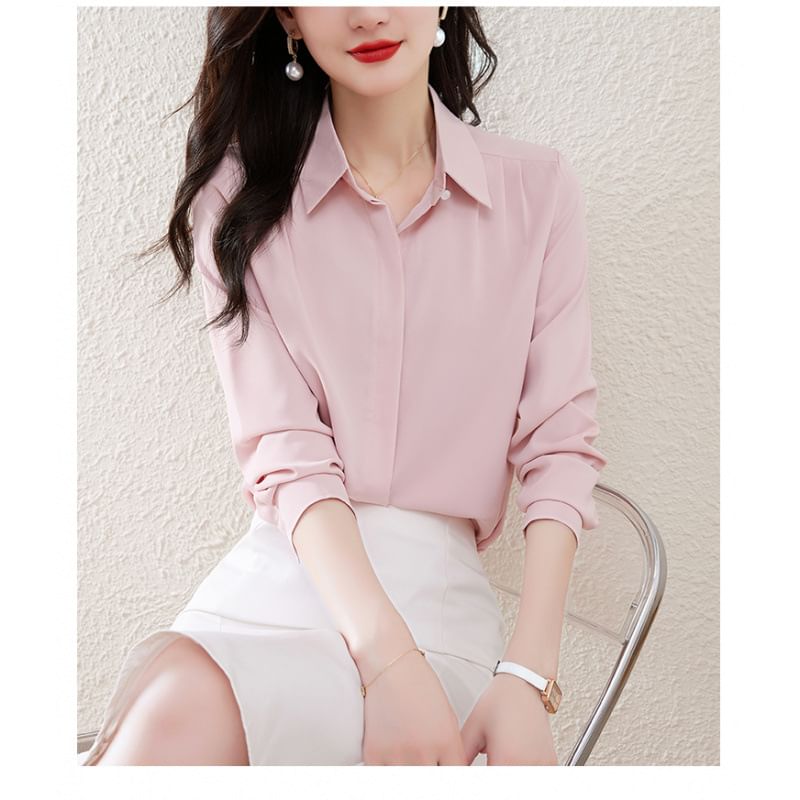 Classic Plain Shirt with Long Sleeve Construction