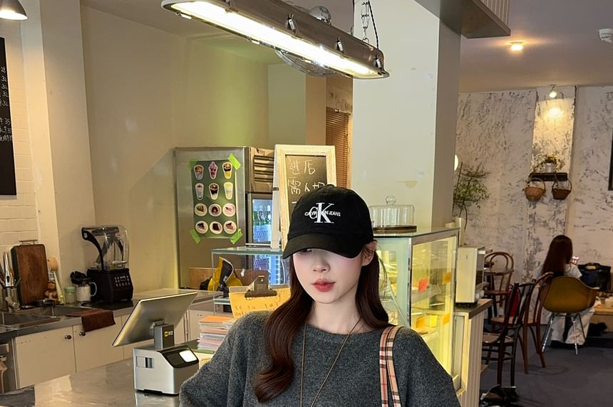 Melange Sweater with Round Neck and Drawstring Knit Shorts