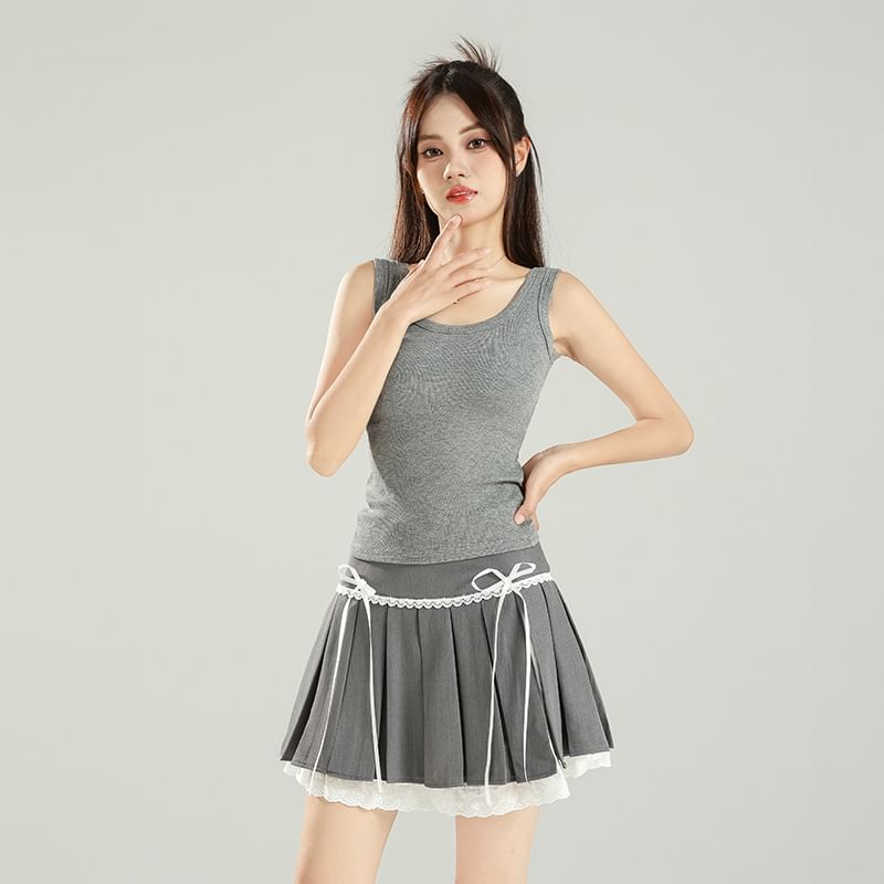 Plain Tank Top with Scoop Neckline