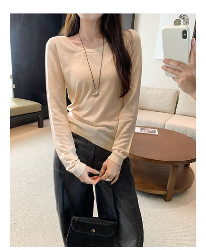 Crewneck Knit Top with Long Sleeves in Solid Color