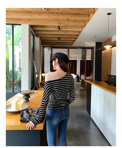 Boatneck T-Shirt with Striped Pattern and Long Sleeves