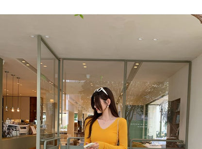 V-Neck Knit Top with Long Sleeves in Solid Color