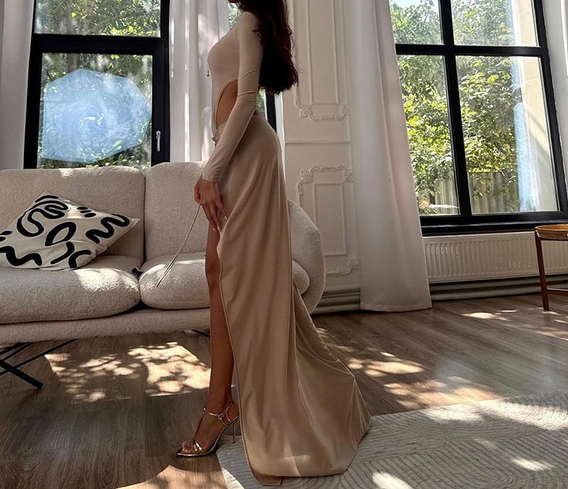 Set: Long-Sleeve Round Neck Plain Slit Maxi Dress + Maxi Skirt