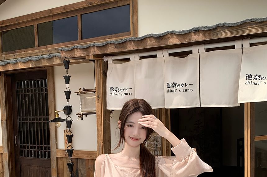 Scoop Neck Blouse with Long Sleeves and Plain Design, Paired with High-Rise Maxi A-Line Skirt