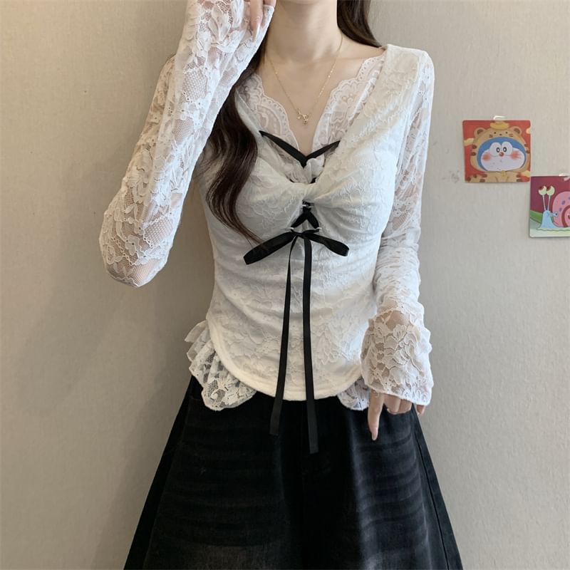 Slim-Fit Top with V-Neck, Long Sleeves, Bow Accent, and Twisted Lace Detail