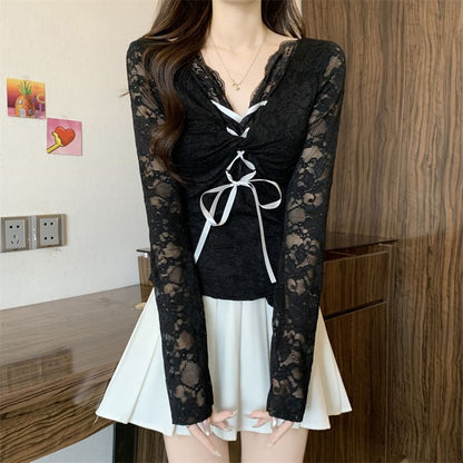 Slim-Fit Top with V-Neck, Long Sleeves, Bow Accent, and Twisted Lace Detail