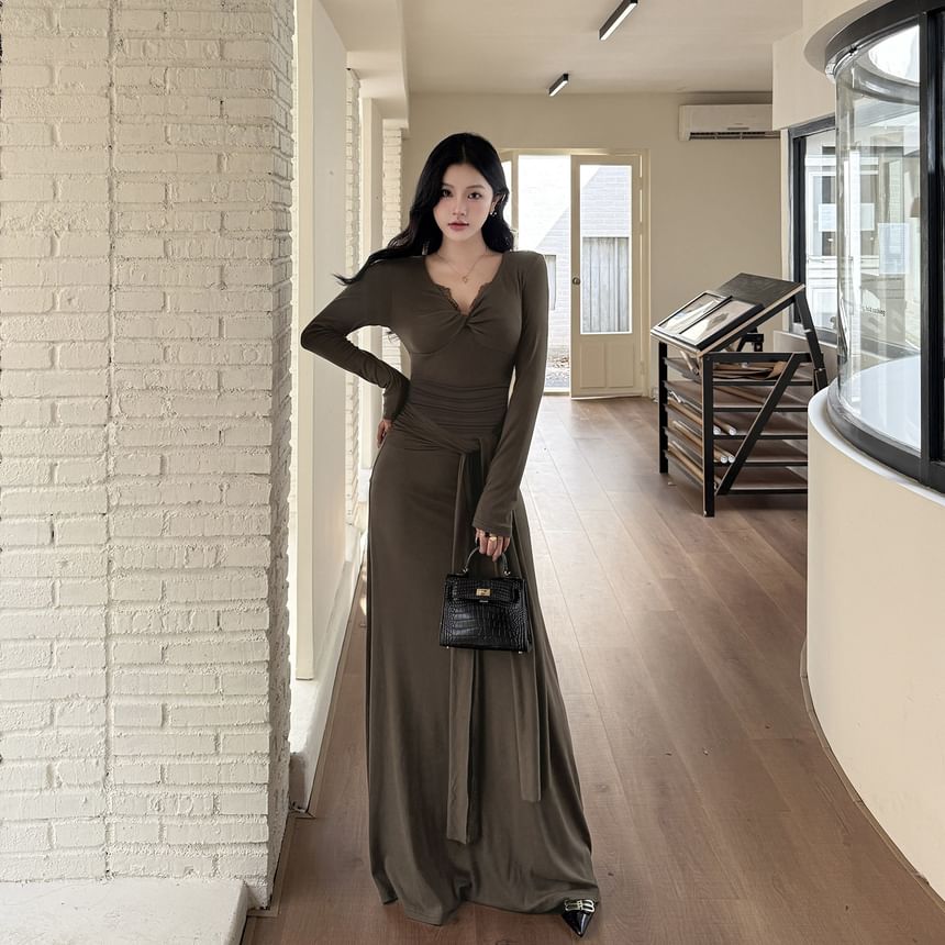 Long-Sleeve V-Neck Plain Knot Lace Trim Maxi Sheath Dress