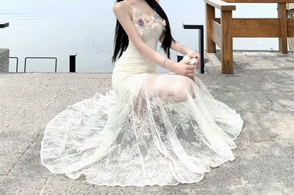 Spaghetti Strap V-Neck Lace Maxi A-Line Dress