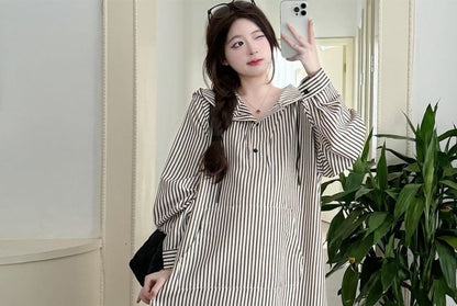 Maternity Hooded Midi Tunic Dress with Long Sleeves and Striped Pattern