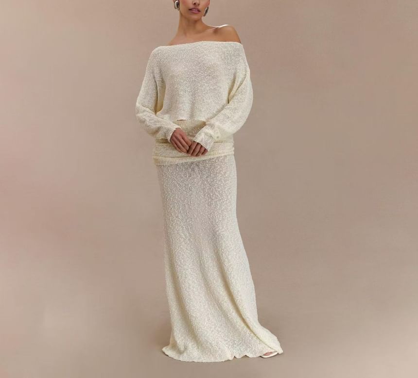 Long-Sleeve Crop Top and High-Waist Maxi Skirt Set
