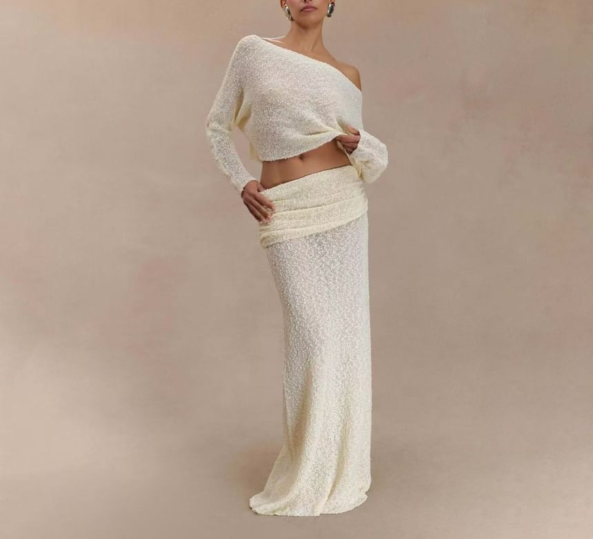 Long-Sleeve Crop Top and High-Waist Maxi Skirt Set
