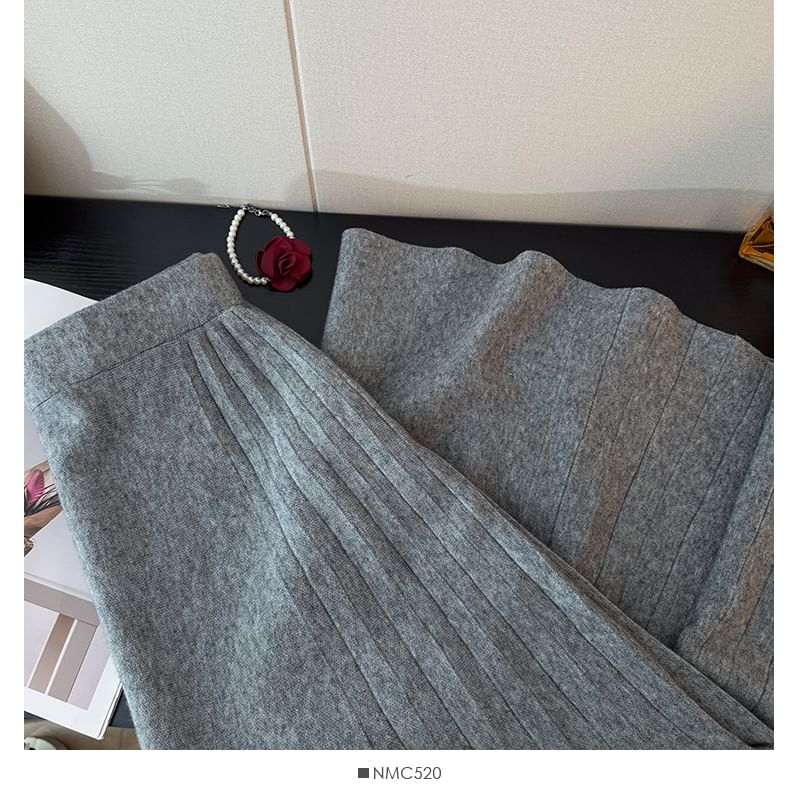 Solid Midi Pleated A-Line Skirt