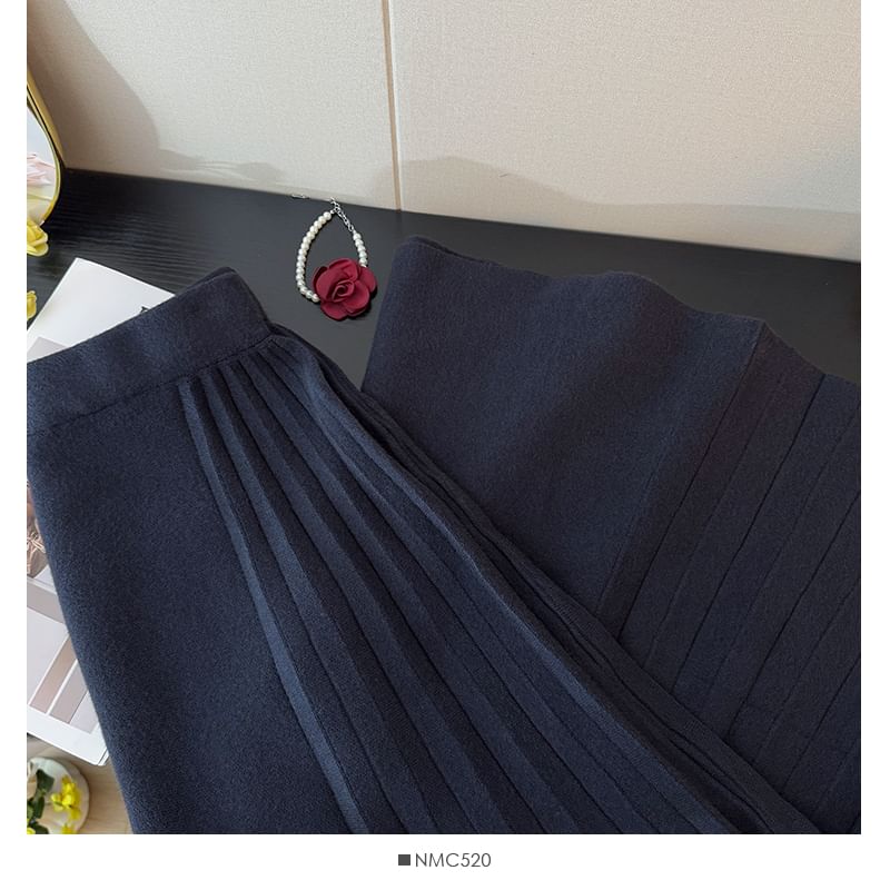 Solid Midi Pleated A-Line Skirt