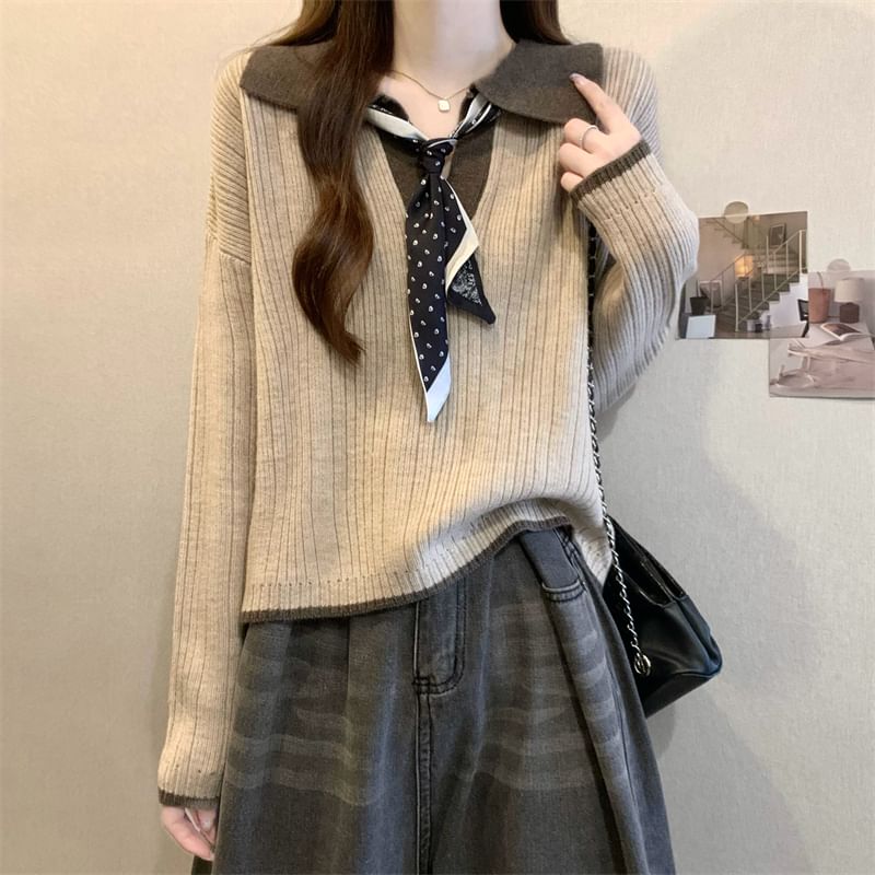 Two-Tone Ribbed Knit Sweater with Collar Detail