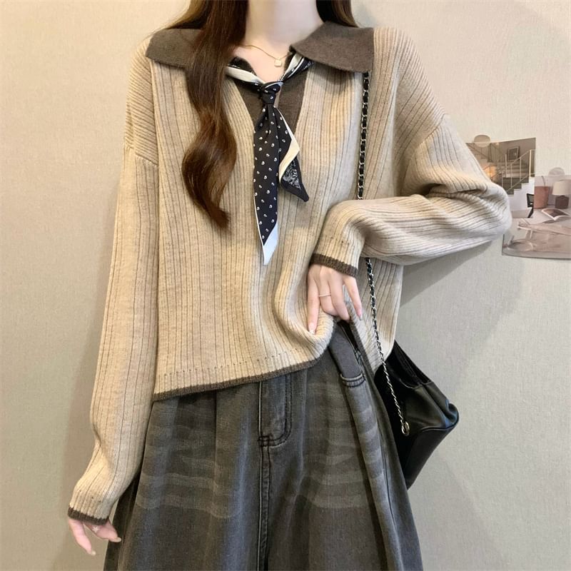Two-Tone Ribbed Knit Sweater with Collar Detail