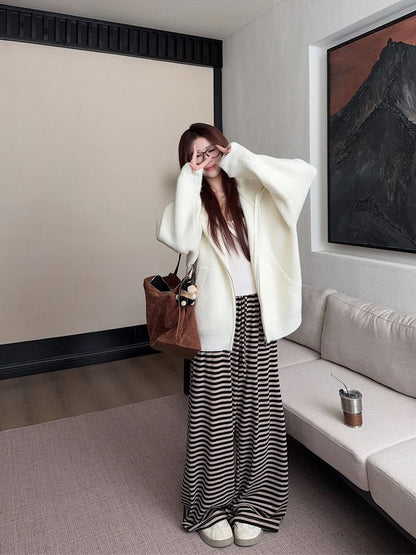 Hooded Zip Cardigan / High Rise Knit Shorts / Drawstring Rise Striped Wide Leg Pants