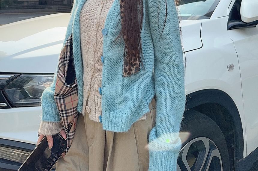 Mock Two-Piece V-Neck Two Tone Cardigan