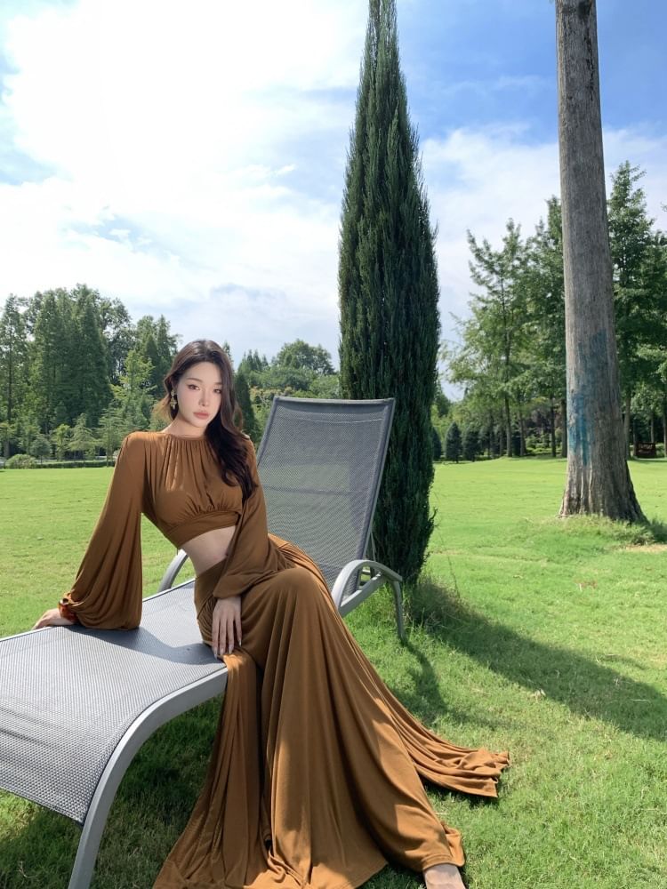 Cropped Blouse & Maxi Skirt Set - Round Neck, Long Sleeve