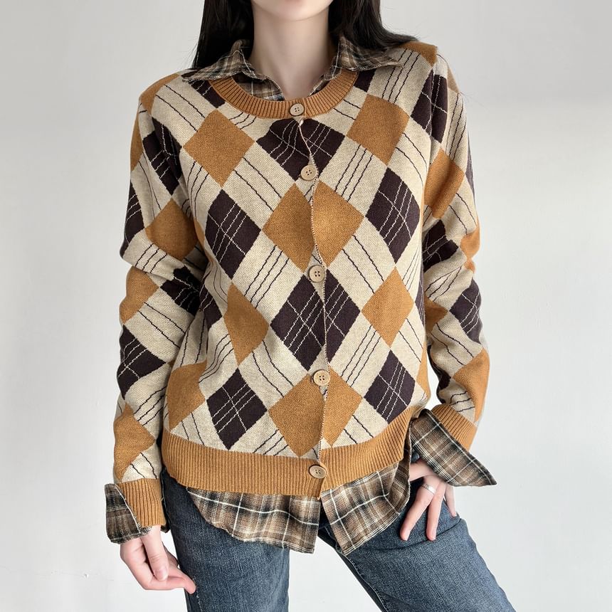 Round Neck Argyle Cardigan