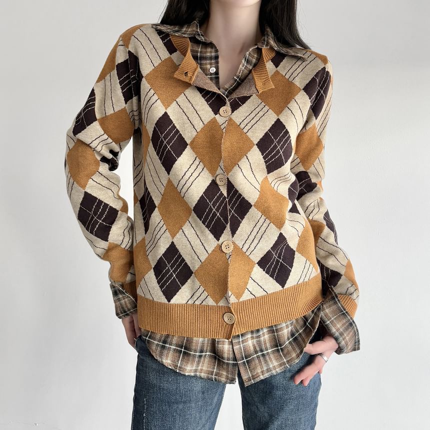 Round Neck Argyle Cardigan